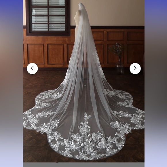 Cathedral length wedding veil white - Picture 1 of 4